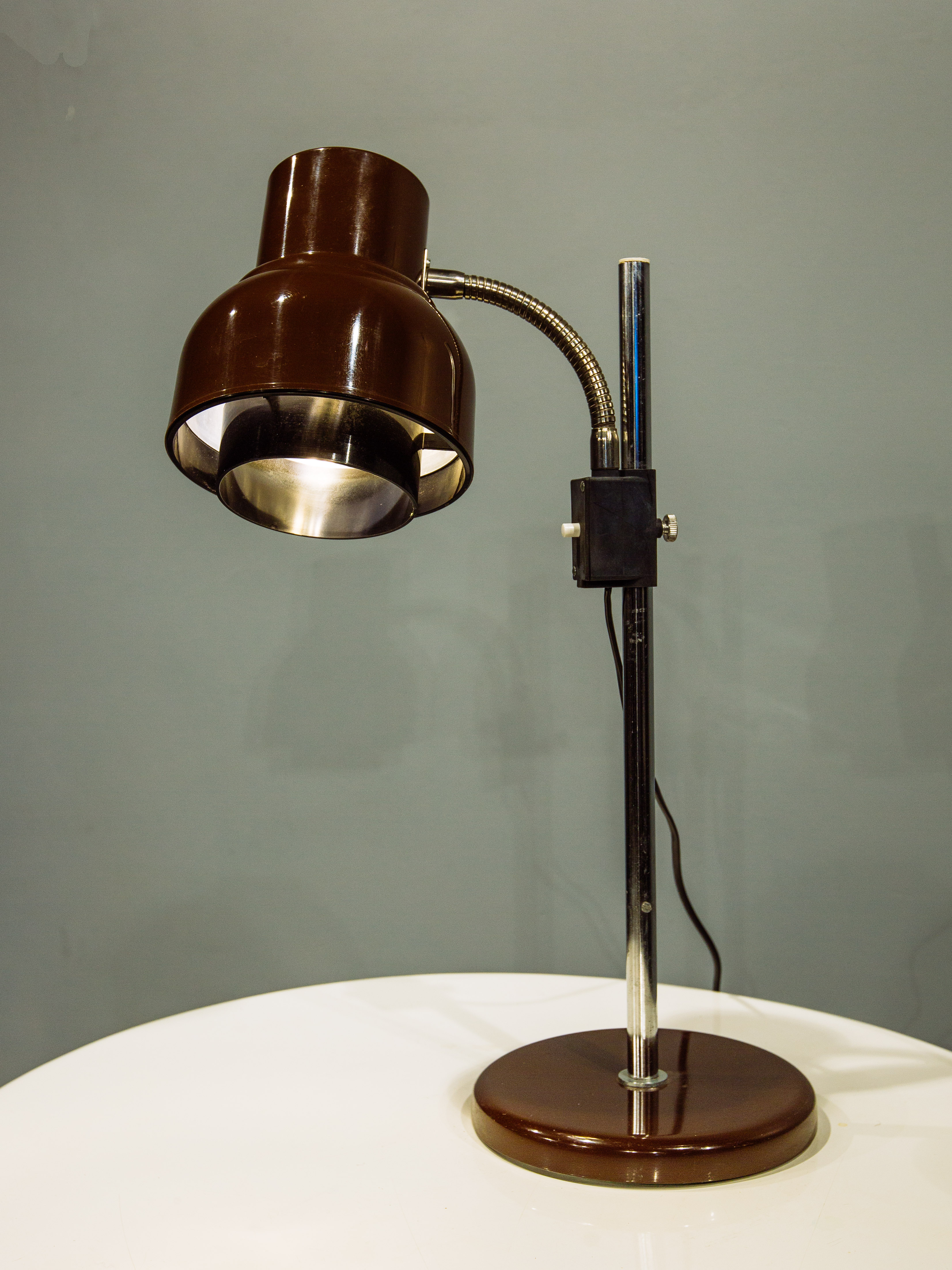 1970s İskandinav masa lambası 