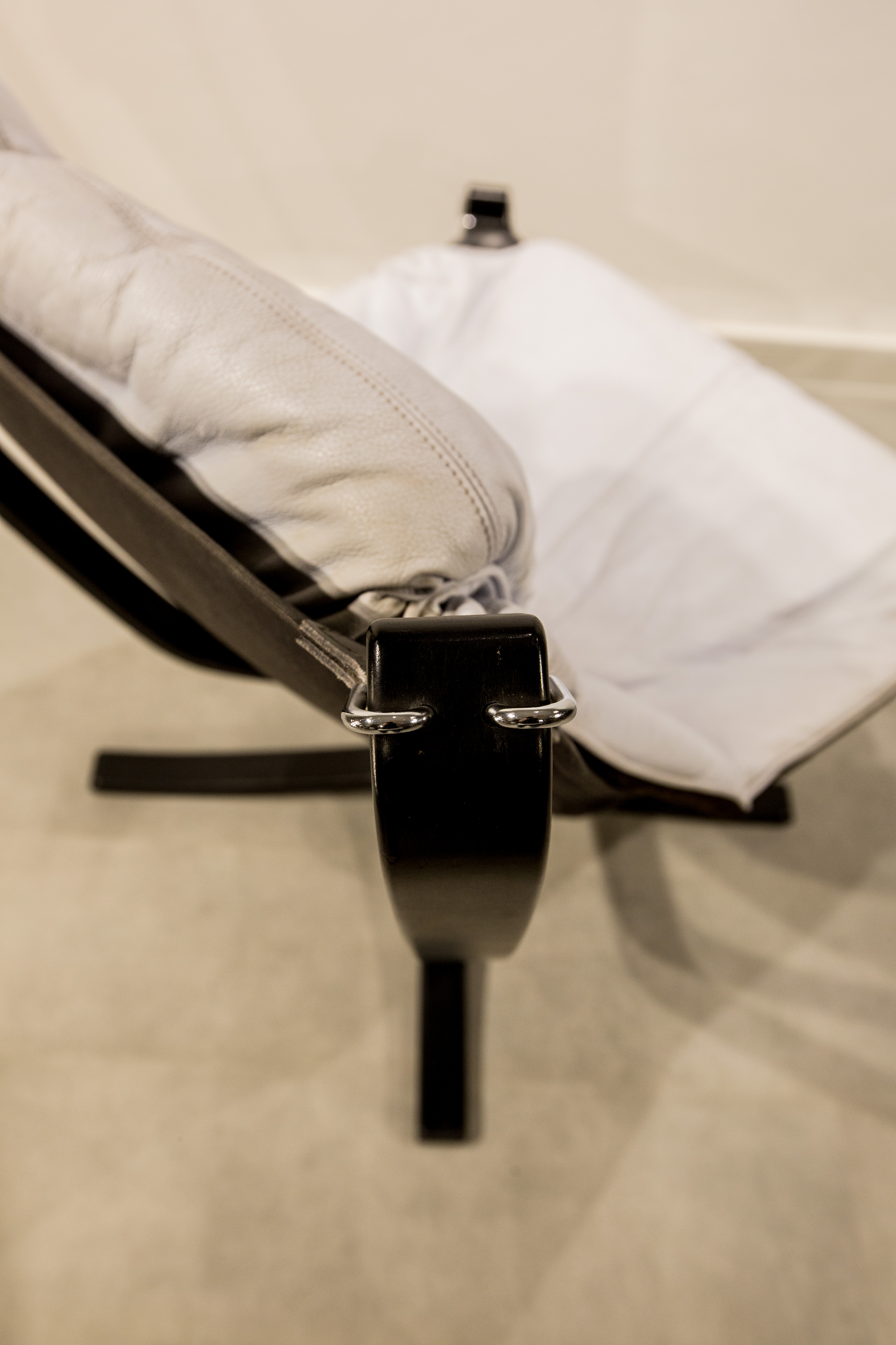 Falcon Chair
