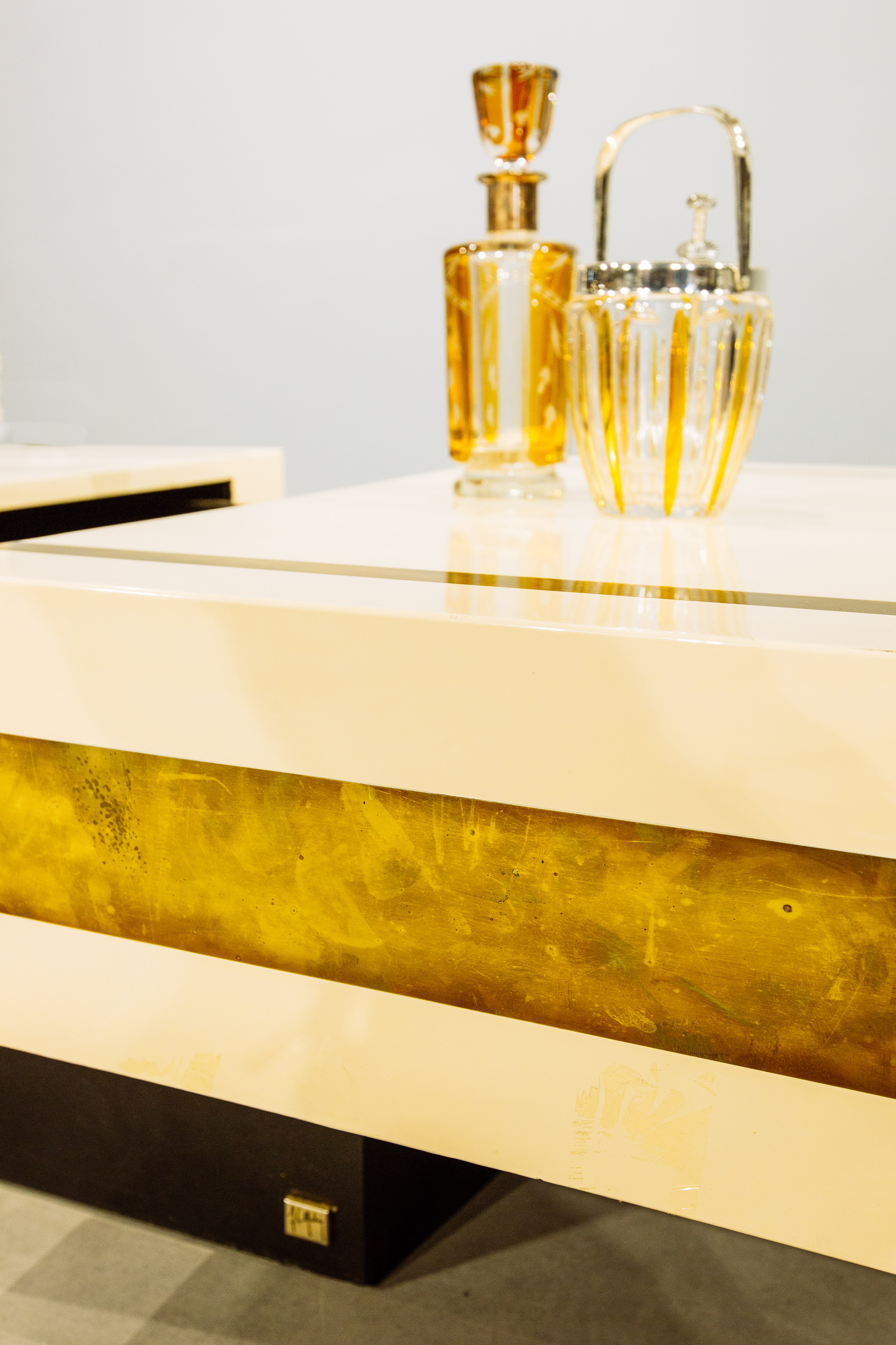 Jean Claude Mahey tasarımı bar/sehpa