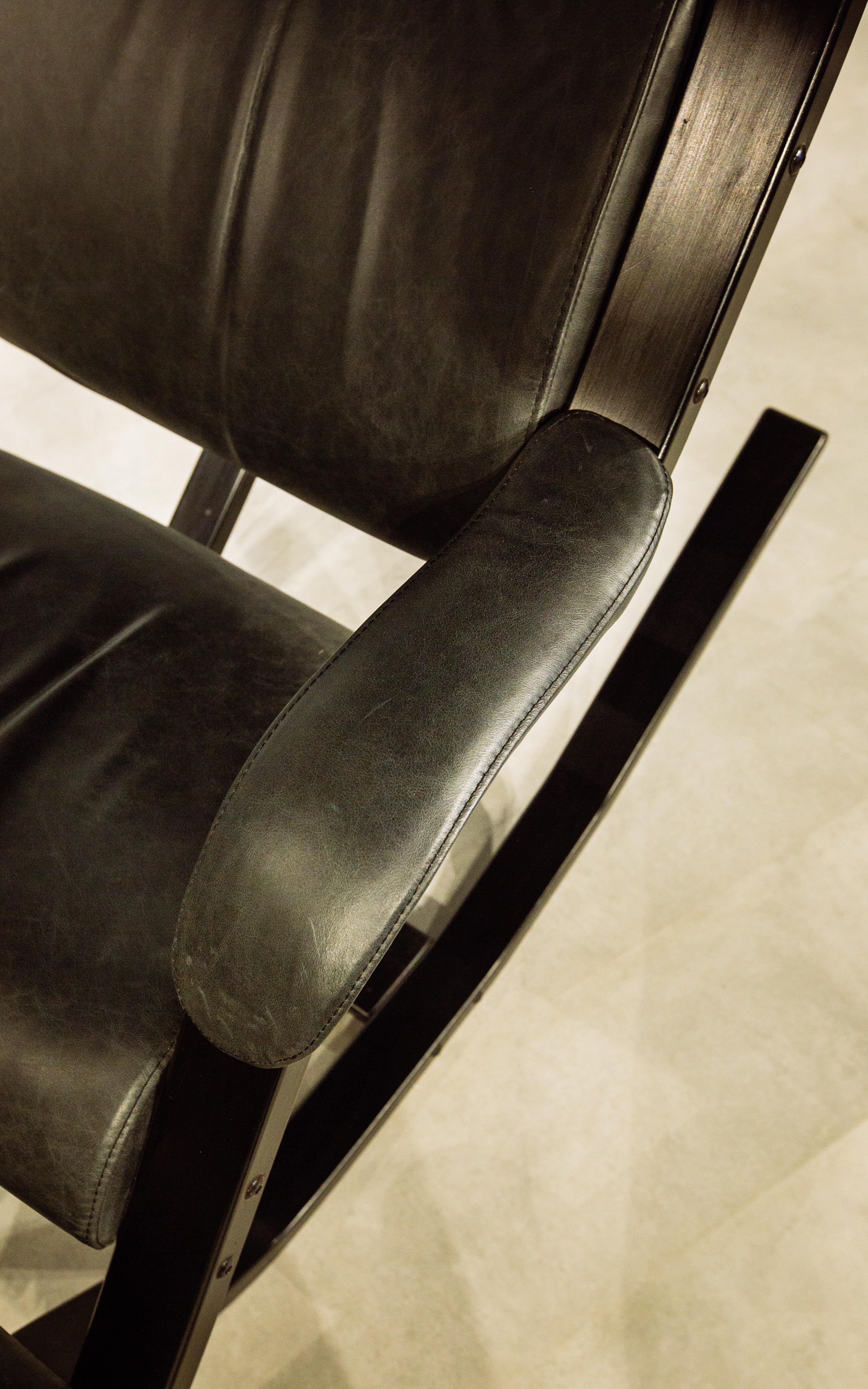 Gravity Balance Chair - Peter Opsvik